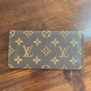 Authentic Louis Vuitton Checkbook
